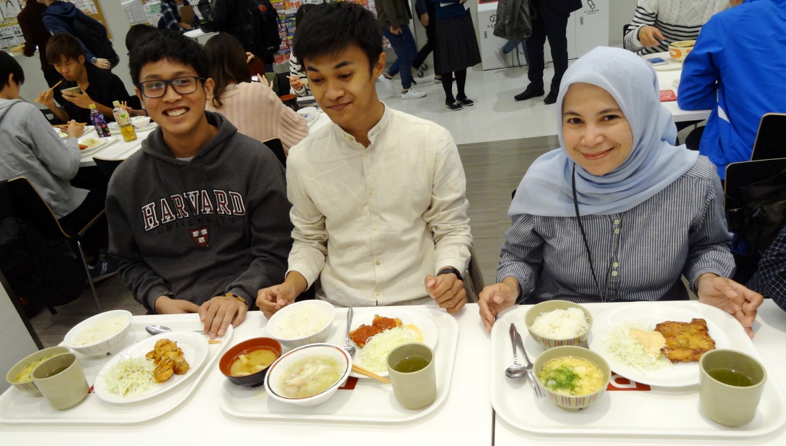 Muslim-Friendly Food debuts as a permanent Addition to the Menu at Osaka Ibaraki Campus OIC Cafeteria