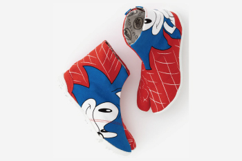 Sonic the Hedgehog themed tabi socks (with sole)