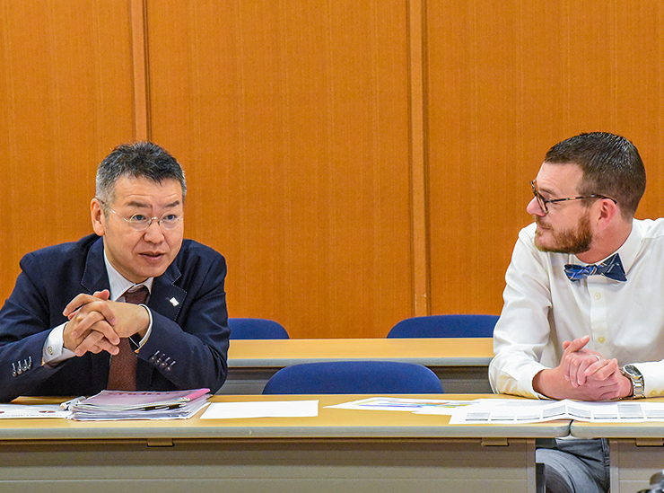 Prof. Kanayama and Dr. Youde