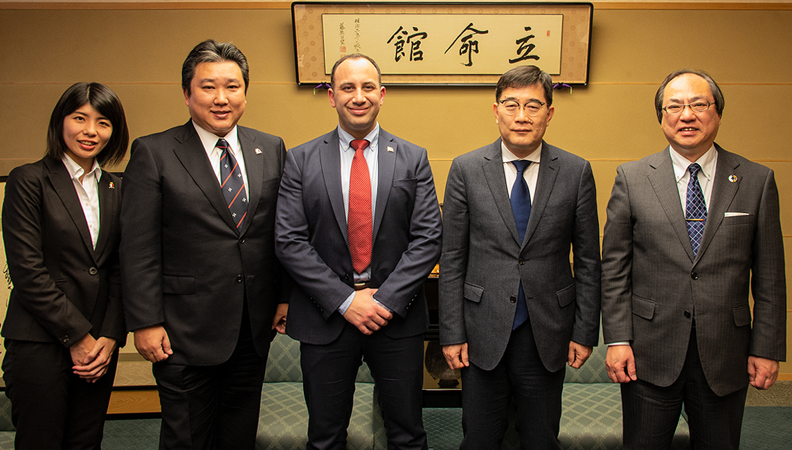 Non-resident Ambassador of Malta to Japan visits Ritsumeikan University - photo with Chairman of the Trust and Chancellor of Ritsumeikan University
