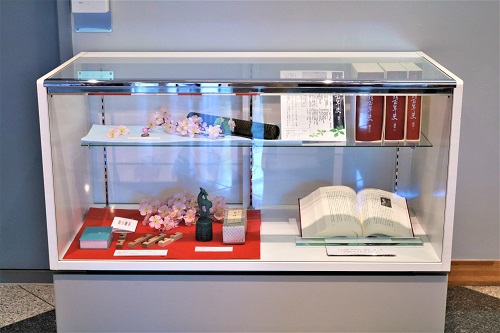 学園史資料から＞おもいでの卒業記念品 | | 立命館あの日あの時 
