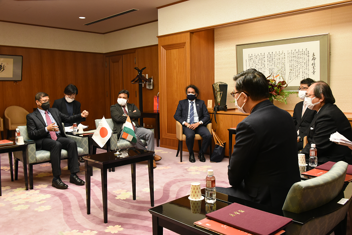 Discussion after the ceremony