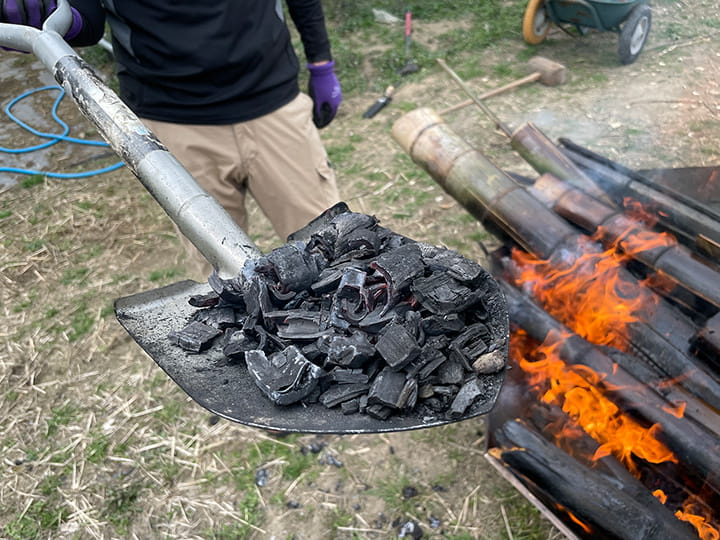 The carbonization process of bamboo02