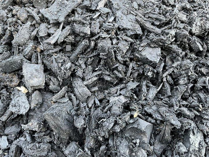 The carbonization process of bamboo03